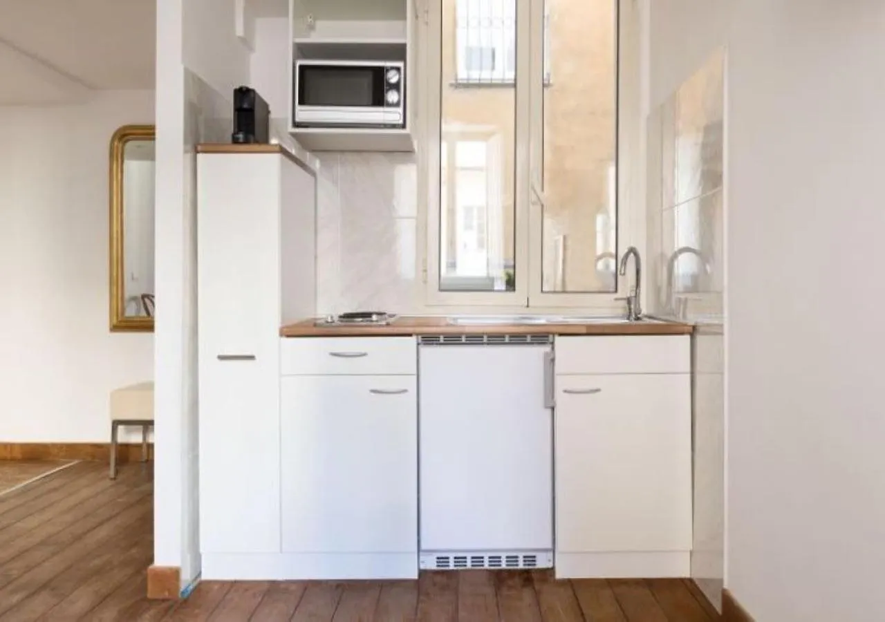 Barberini Luxury Apartment Rome Italy